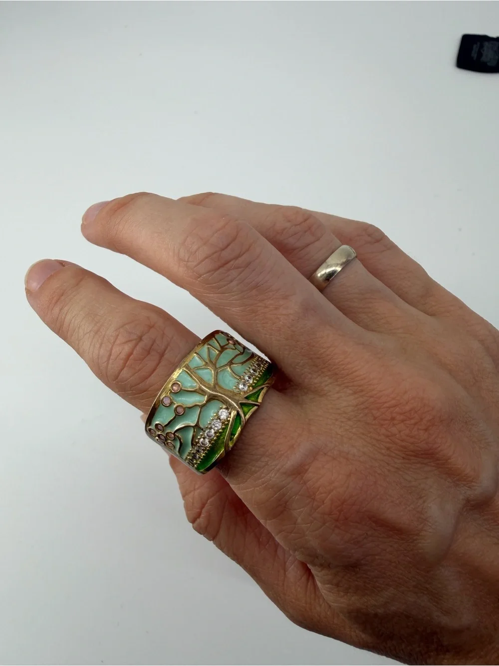 Vintage Tree of Life Enamel Wide Band Ring Size 7 Gold Tone Mint Green Fairycore - Picture 1 of 3